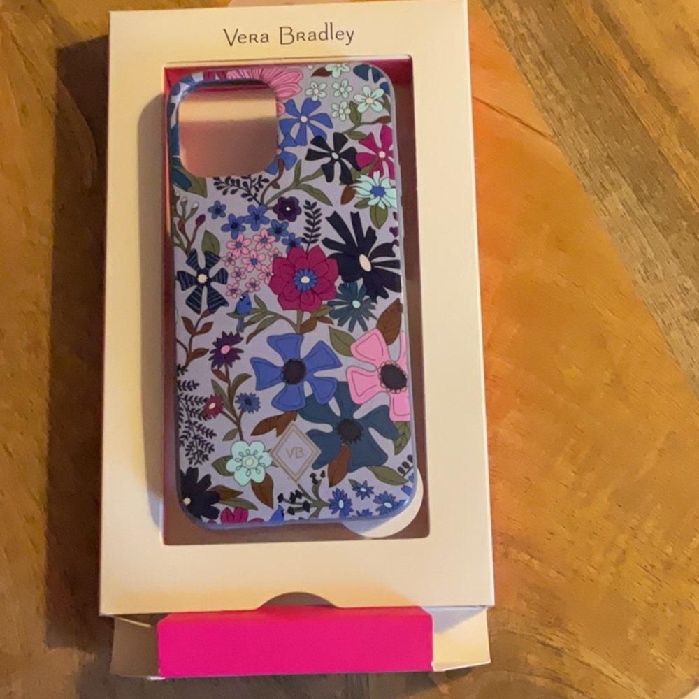 Vera Bradley Bengal Lily IPhone 12 Slim Case.